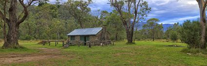 Old Geehi Hut - Koscioszko NP - NSW (PBH4 00 12630)